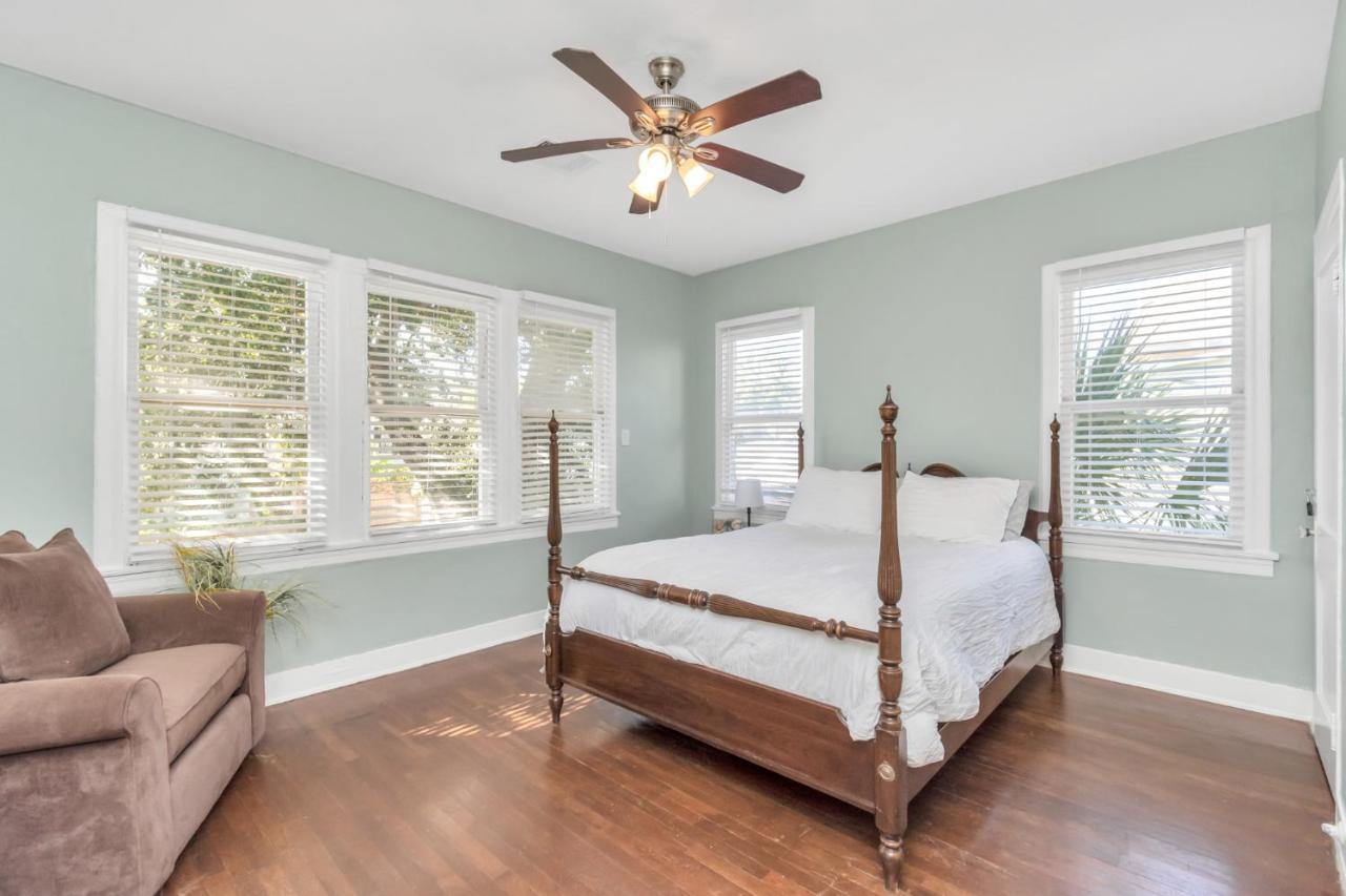 2 Kitchens,2 Living Rooms,4 Bedrooms-Close To All! Galveston Ngoại thất bức ảnh