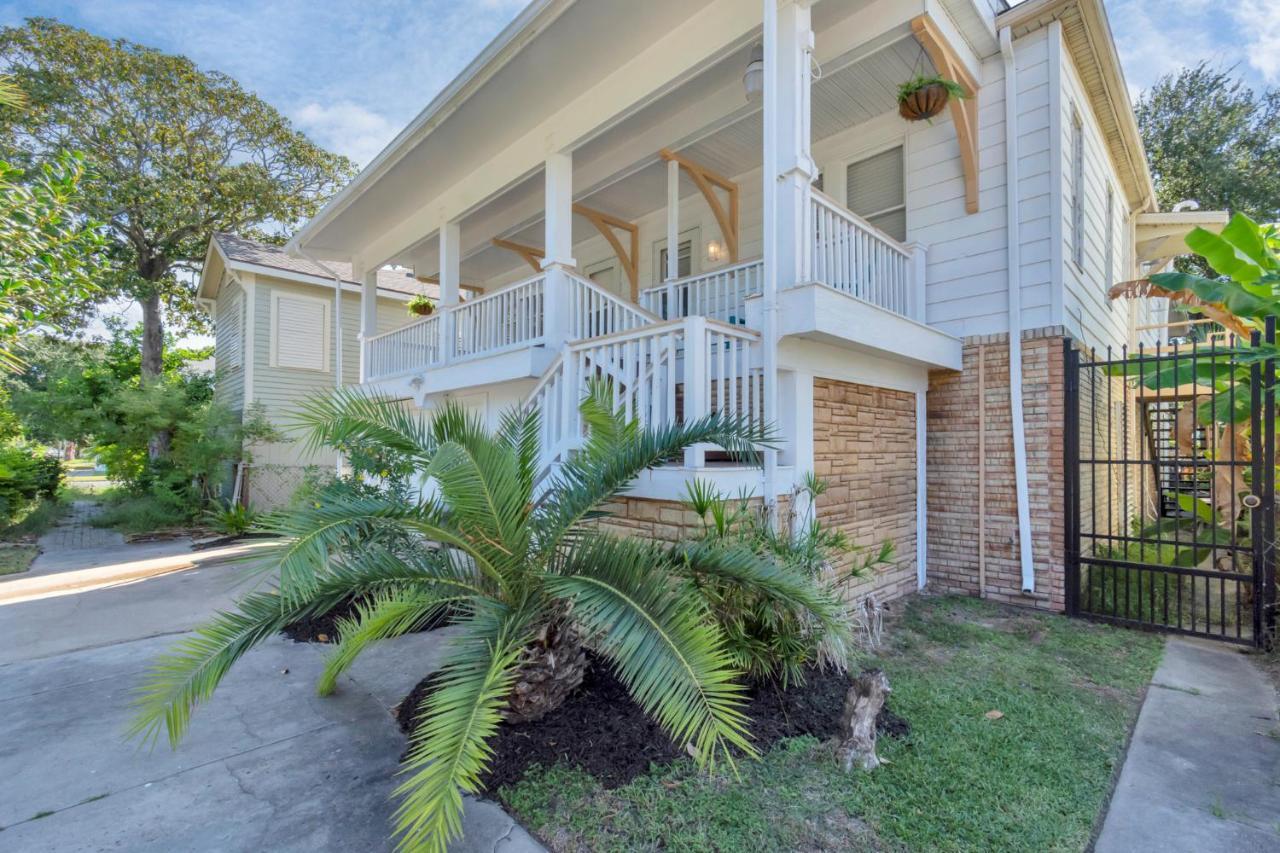 2 Kitchens,2 Living Rooms,4 Bedrooms-Close To All! Galveston Ngoại thất bức ảnh