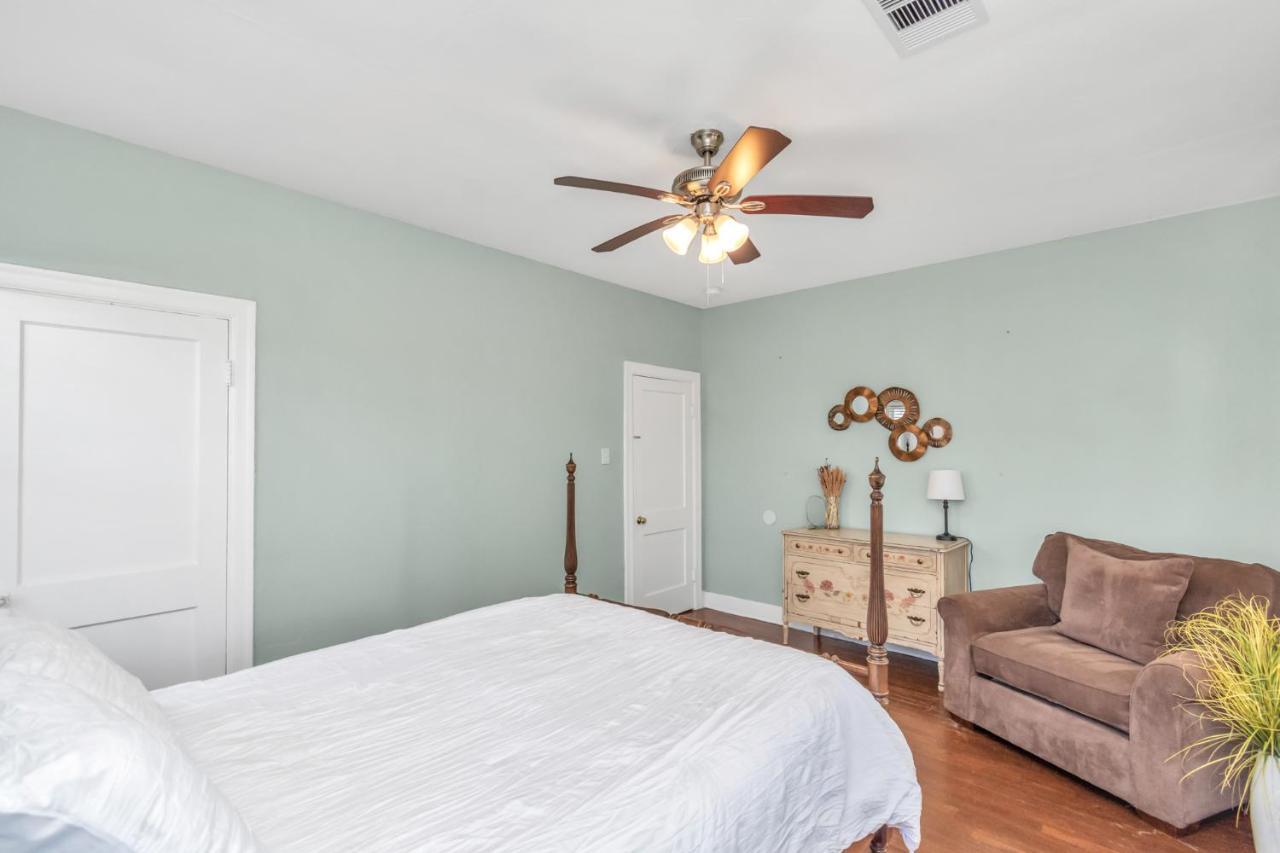 2 Kitchens,2 Living Rooms,4 Bedrooms-Close To All! Galveston Ngoại thất bức ảnh