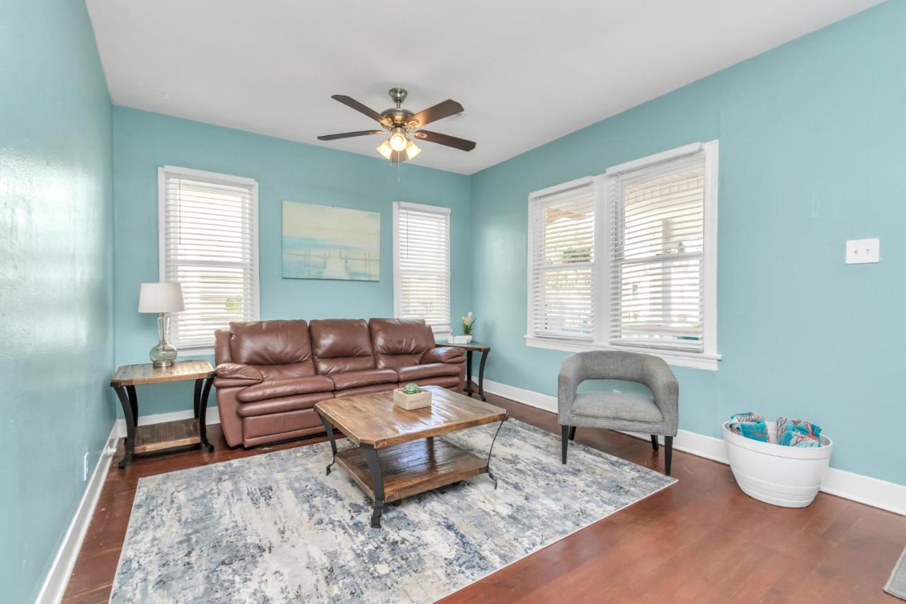 2 Kitchens,2 Living Rooms,4 Bedrooms-Close To All! Galveston Ngoại thất bức ảnh