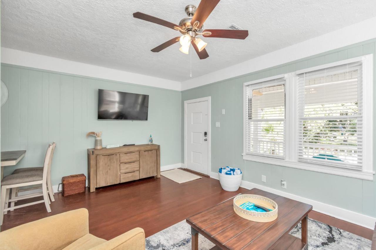 2 Kitchens,2 Living Rooms,4 Bedrooms-Close To All! Galveston Ngoại thất bức ảnh