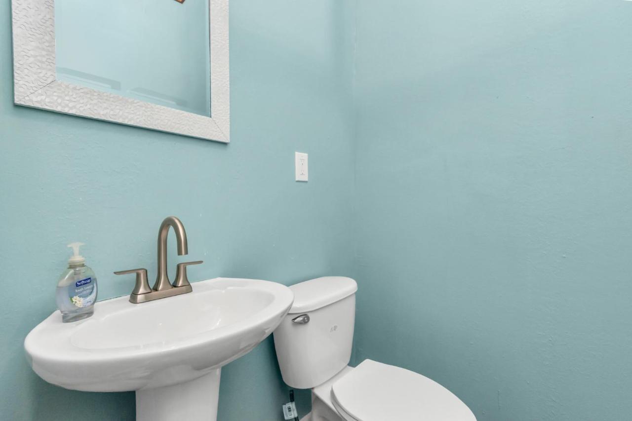 2 Kitchens,2 Living Rooms,4 Bedrooms-Close To All! Galveston Ngoại thất bức ảnh