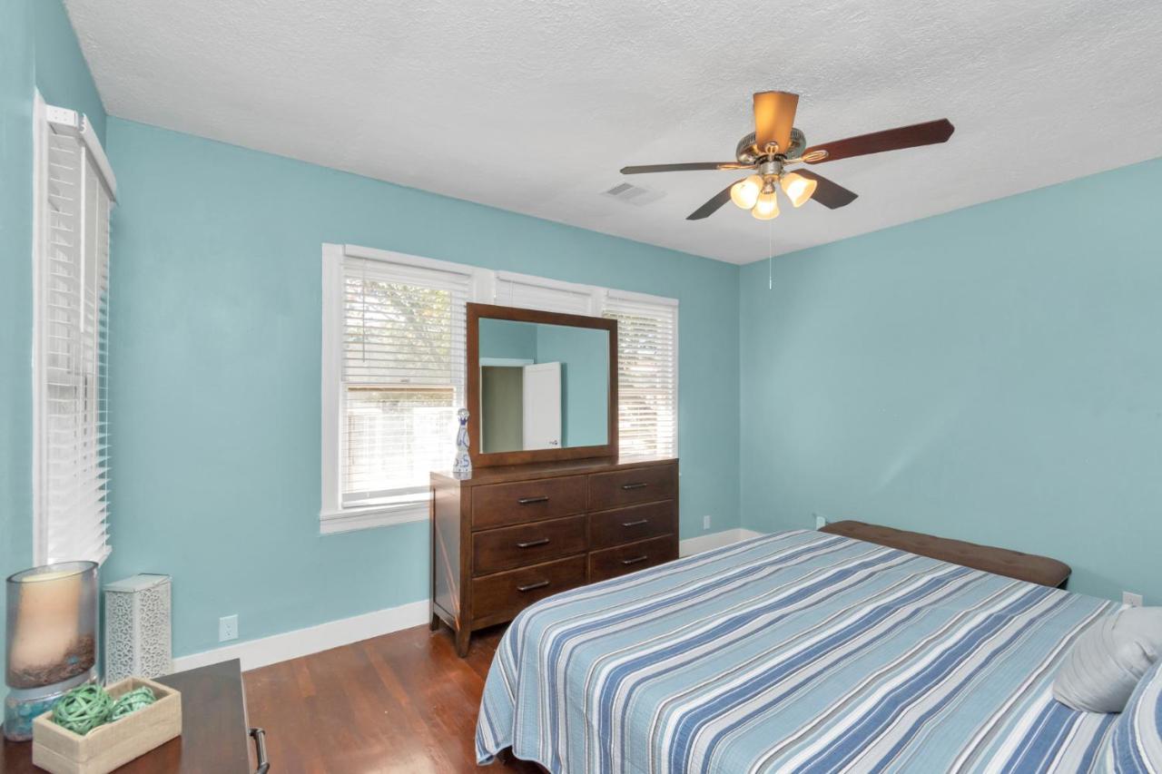 2 Kitchens,2 Living Rooms,4 Bedrooms-Close To All! Galveston Ngoại thất bức ảnh